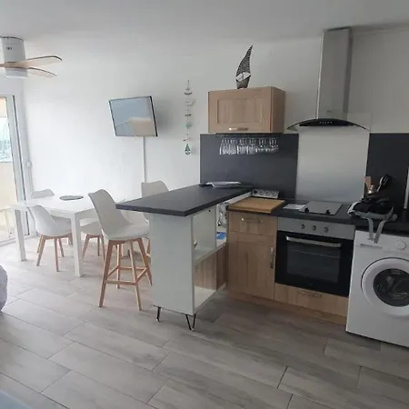 Avec Balcon, Vue Mer, Piscine, Parking * אגדה