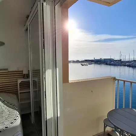 Avec Balcon, Vue Mer, Piscine, Parking Apartmán